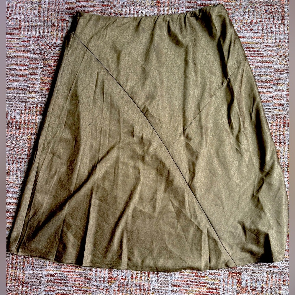 A line silk skirt midi